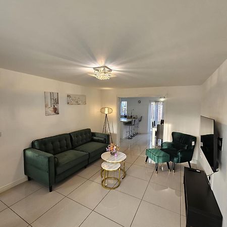 Spacious Modern 4Bd House Kingston upon Hull Εξωτερικό φωτογραφία