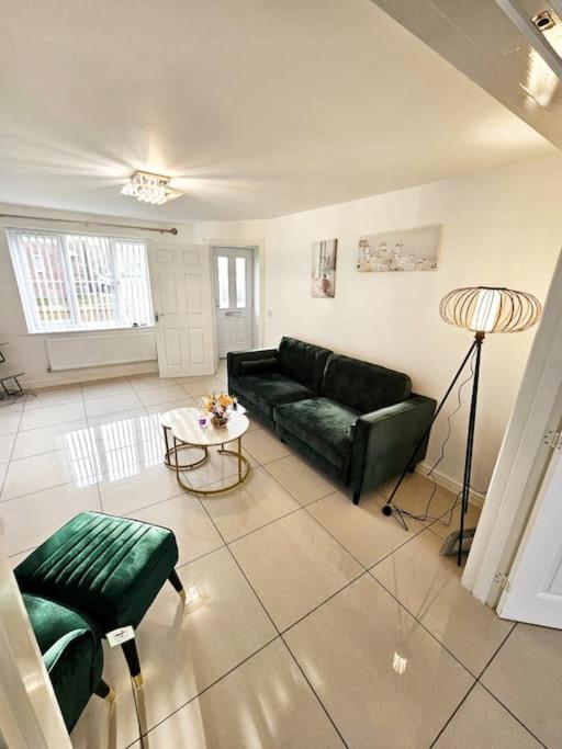 Spacious Modern 4Bd House Kingston upon Hull Εξωτερικό φωτογραφία