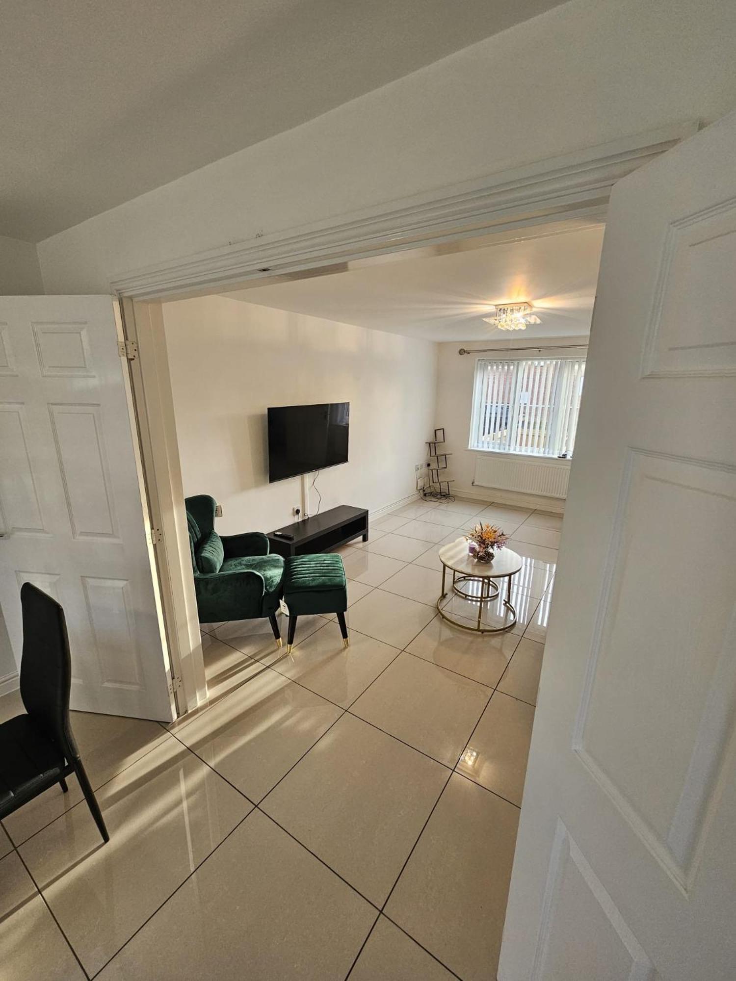 Spacious Modern 4Bd House Kingston upon Hull Εξωτερικό φωτογραφία